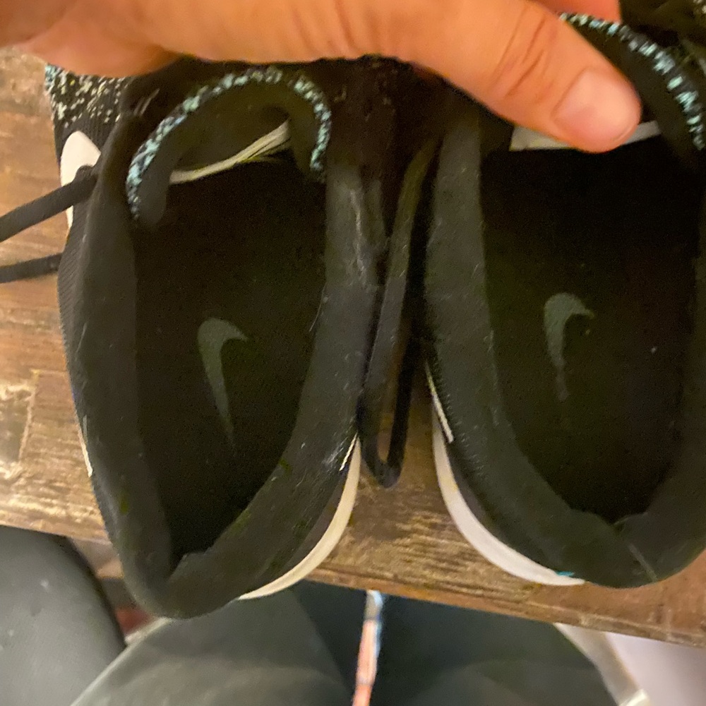 Nike Black and Teal Sneakers - Picture 5 of 6
